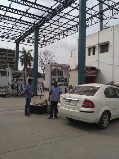 HP Petrol Pump, 8/C, Sardar Patel Marg, Civil Lines, Kanpur, Uttar Pradesh 211001, India, CNG_Station, state UP