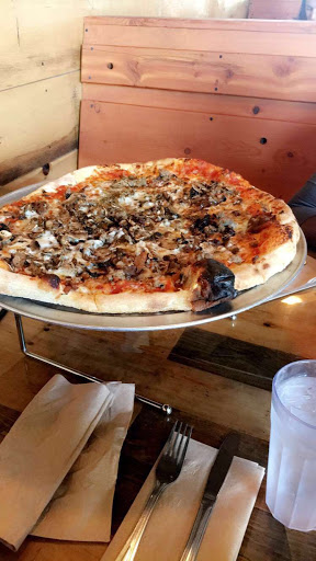 Pizza Restaurant «Flatbread Company», reviews and photos, 311 Derby St, Salem, MA 01970, USA