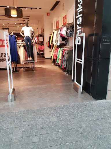 Bershka Acoxpa, Calz Acoxpa 430, Ex-Hacienda Coapa, 14300 Ciudad de México, CDMX, México, Boutique | COL