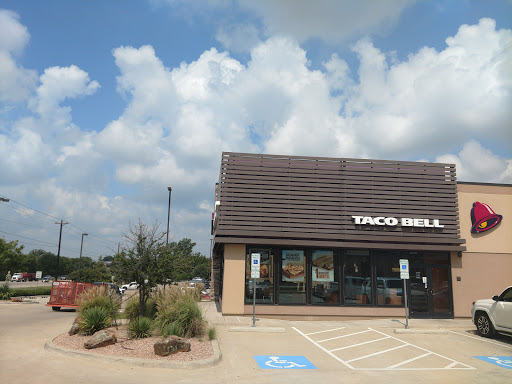 Mexican Restaurant «Taco Bell», reviews and photos, 14000 US-380, Aubrey, TX 76227, USA