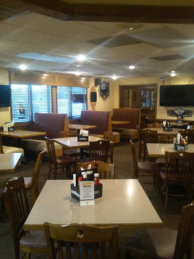 Bar «Liberty Restaurant & Bar», reviews and photos, 25 Central Ave E, St Michael, MN 55376, USA