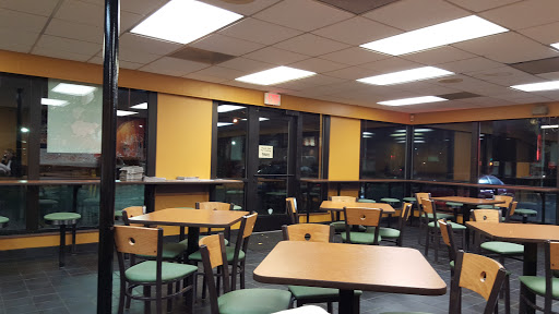 Chicken Restaurant «Popeyes Louisiana Kitchen», reviews and photos, 920 Washington Ave, Racine, WI 53403, USA