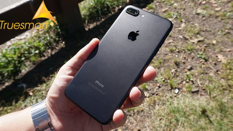 Có Nên Mua iPhone 7 Plus Năm 2021 Hay Không?