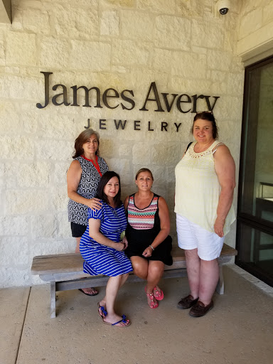 Jewelry Store «James Avery Jewelry», reviews and photos, 145 Avery Road North, Kerrville, TX 78028, USA