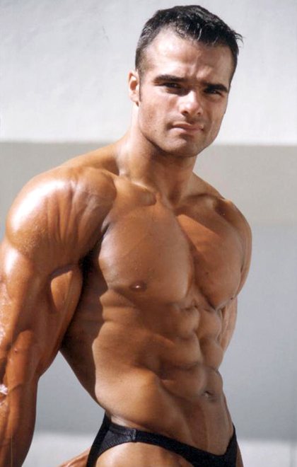 Hot fisiculturistas masculinos - rasgados, os músculos grandes e rígido
