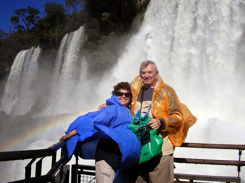 2 дня на водопаде Игуасу  с аргентинской стороны.