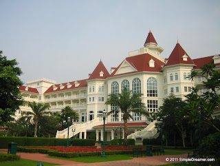 [Image: Hong+Kong+Disneyland+Hotel+02.JPG]