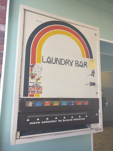 Laundromat «Newtonville Laundromat», reviews and photos, 329 Walnut St, Newtonville, MA 02460, USA