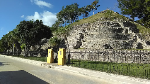 Piramide De Itzamatul, Calle 26 296, Centro, 97540 Izamal, Yuc., México, Atracción turística | YUC