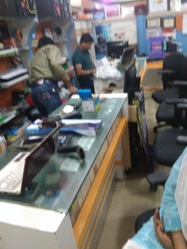 Shivam Computer, Station Road, Near Juba Sangha Club, Chinsurah, Hooghly, West Bengal 712102, India, Mobile_Phone_Repair_Shop, state WB