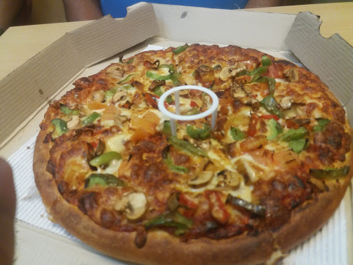 Pizza Hut, 190, Delhi Rd, Civil Lines, Rohtak, Haryana 124001, India, Pizza_Delivery, state HR