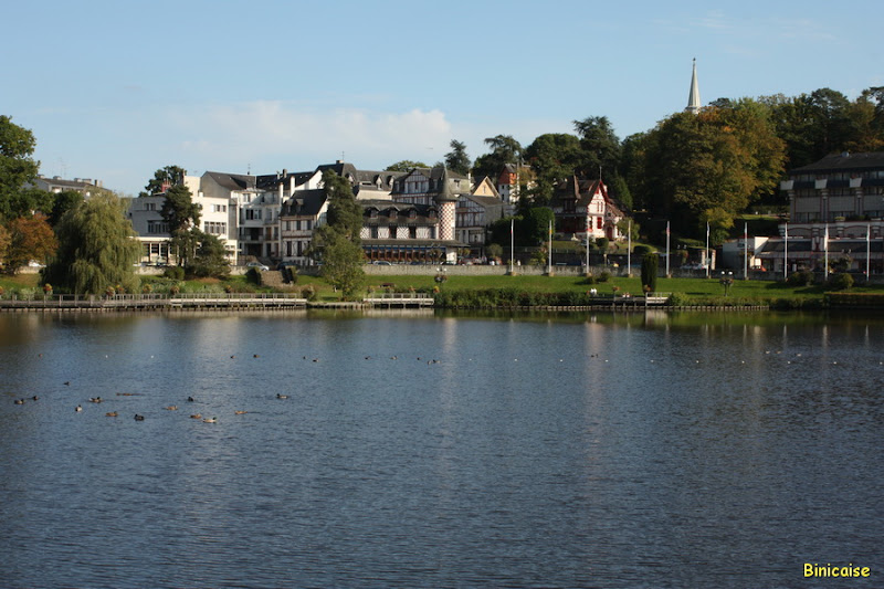 Le lac de Bagnoles 2/2 dans Normandie