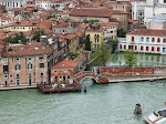 One of the many many bridges in Venezia