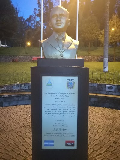 Photos of Eduardo Salazar Gomez