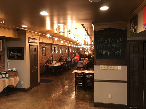 American Restaurant «The RailYard», reviews and photos, 209 2nd Ave SE, Decatur, AL 35601, USA