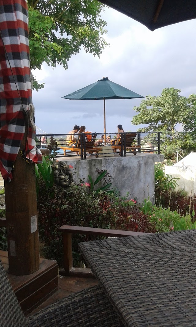 D.mas Huts Lembongan