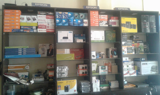 Tech World, Shop No. 38, KSRTC Bus Stand Complex, P B Road, Haveri, Karnataka 581110, India, Laptop_Store, state KA