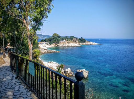 Kanoni Beach