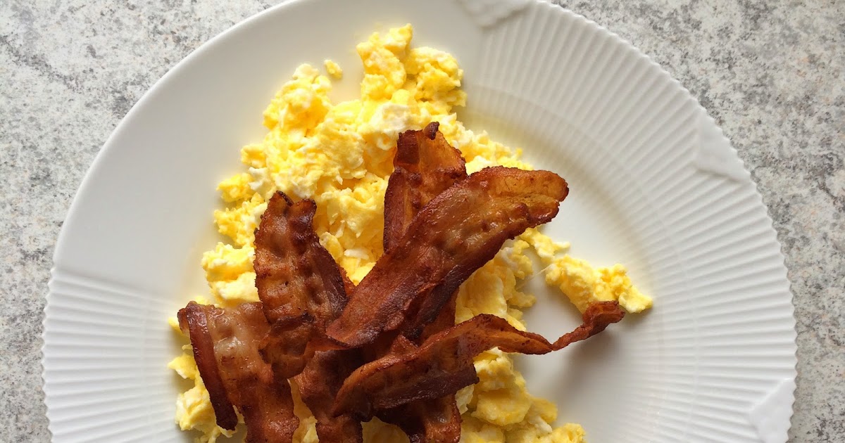 Photo Dishes: scrambled eggs with bacon