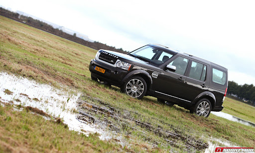 road-test-2012-land-rover-discovery-4-hse-luxury-pack-016