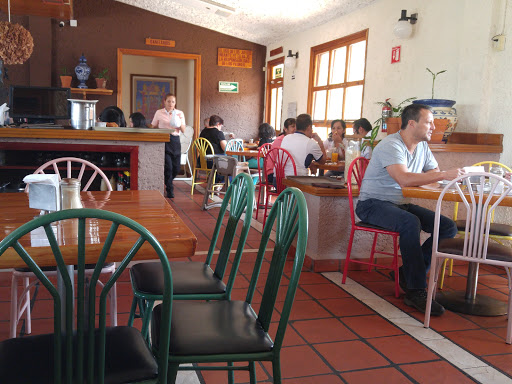 Restaurante Borja, Fray Servando Teresa de Mier 1, Quintas del Marques, 76047 Santiago de Querétaro, Qro., México, Restaurante | Santiago de Querétaro