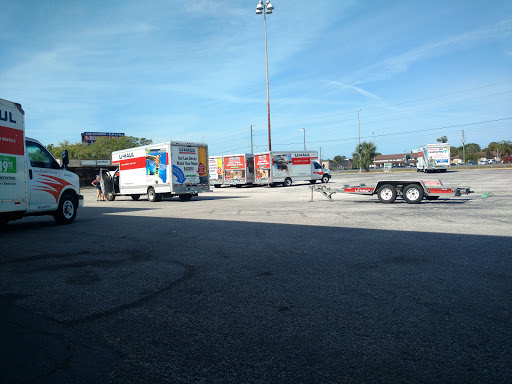 Truck Rental Agency «U-Haul Moving & Storage of Jasmine Lakes», reviews and photos, 10314-10340 US-19, Port Richey, FL 34668, USA