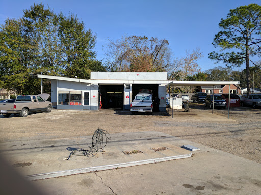 Auto Repair Shop «Highland Terrace Mechanic Shop», reviews and photos, 1375 Highland Rd, Baton Rouge, LA 70802, USA