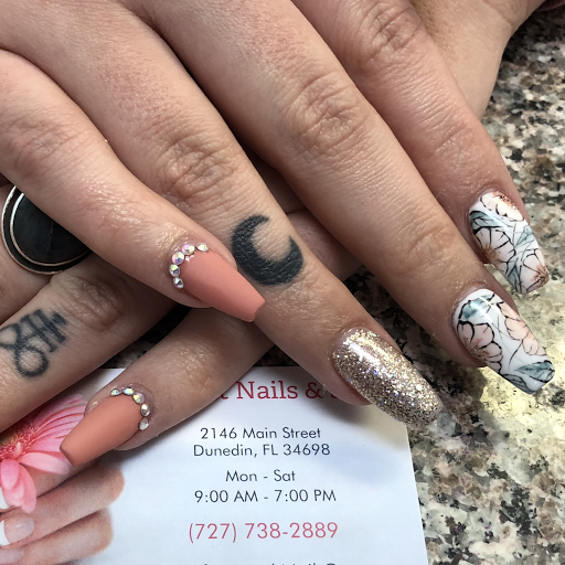 Elegant Nails & Spa logo