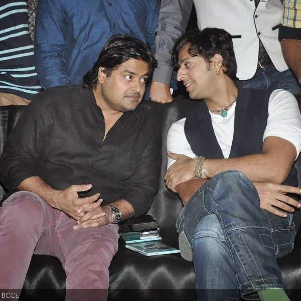 Singer Clinton Cerejo (L) with Salim Merchant during the music launch of the movie Huff! It's Too Much, held in Mumbai, on October 9, 2013. (Pic: Viral Bhayani)