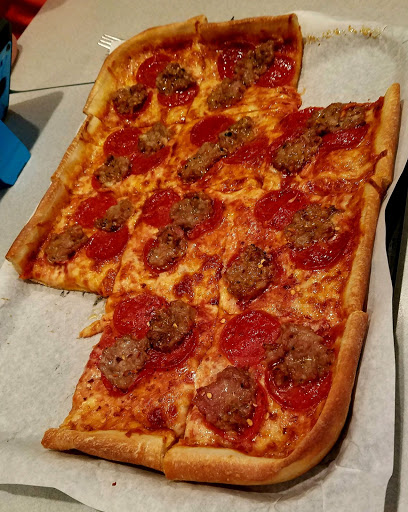 Pizza Restaurant «Farinacci Pizza», reviews and photos, 3265 Oakwood Dr, Cuyahoga Falls, OH 44221, USA