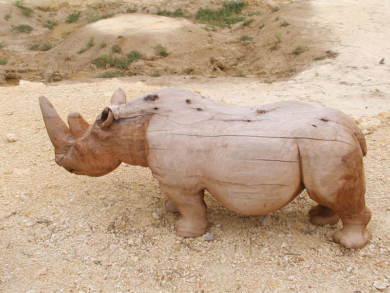 sculpture rhinocéros