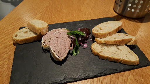 Restaurace a minipivovar Nová sladovna