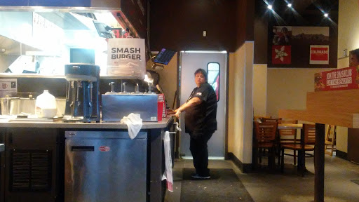 Hamburger Restaurant «Smashburger», reviews and photos, 4991 Factory Shops Blvd, Castle Rock, CO 80108, USA