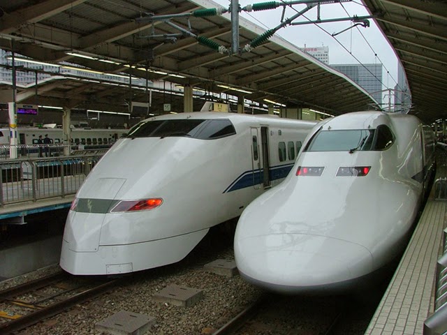 shinkansen_300_700.