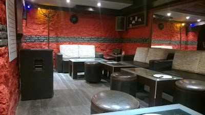 Photos of Arrest Bar