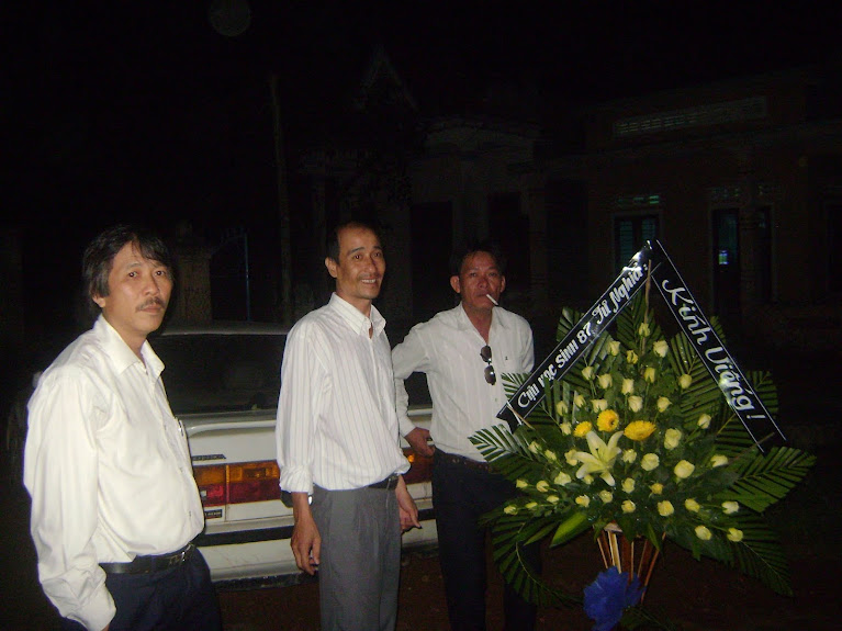  Tin buồn (26/11/2012): Bố đẻ bạn Nguyễn Thị Đoàn 12C1 mất! DSC00612