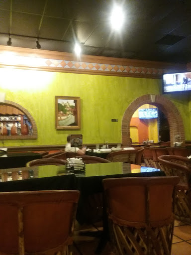 Mexican Restaurant «La Cazona Mexican Restaurant», reviews and photos, 231 Northgate Dr #280, McMinnville, TN 37110, USA