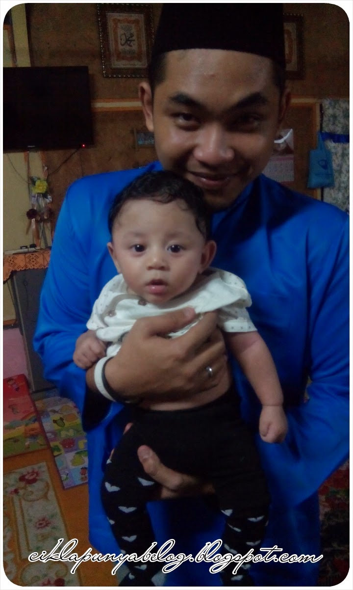 Majlis cukur jambul Ahmad Ammar Rizqie. Majlis cukur jambul Ahmad Ammar Rizqie.