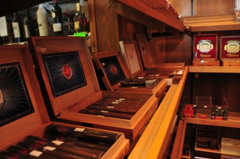 Cigar Shop «Grog Shop», reviews and photos, 2485 Periwinkle Way, Sanibel, FL 33957, USA