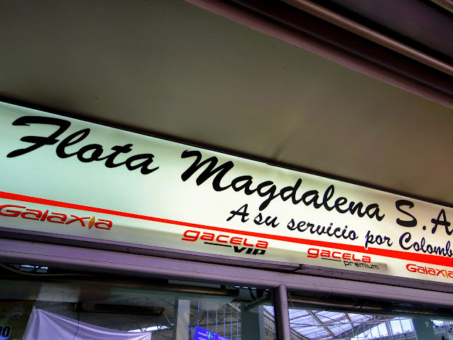 コロンビア ボゴタからメデジンへ 10時間の夜行バス移動 El Mundo