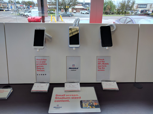 Cell Phone Store «Verizon», reviews and photos, 369 Rockaway Turnpike, Lawrence, NY 11559, USA