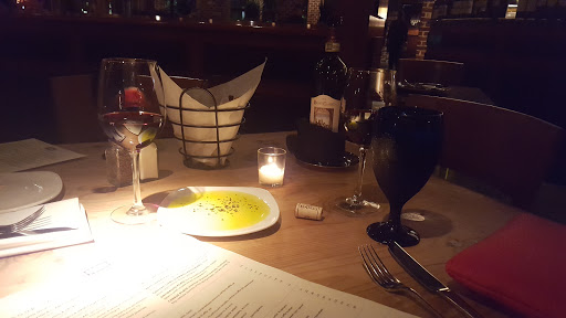 Vinny's on Windward