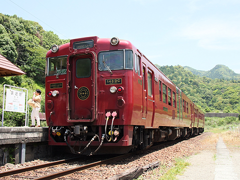 JR九州　「しんぺい2号」　真幸駅にて