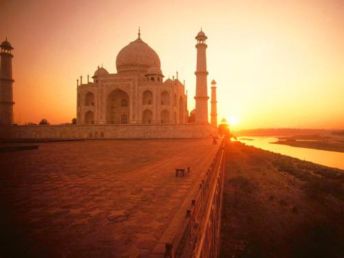 Solar Pv Power To Save Taj Mahal