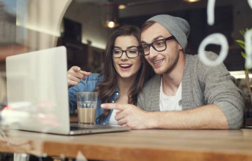 7 Ways Online Dating And Regular Dating Are Exactly The Same