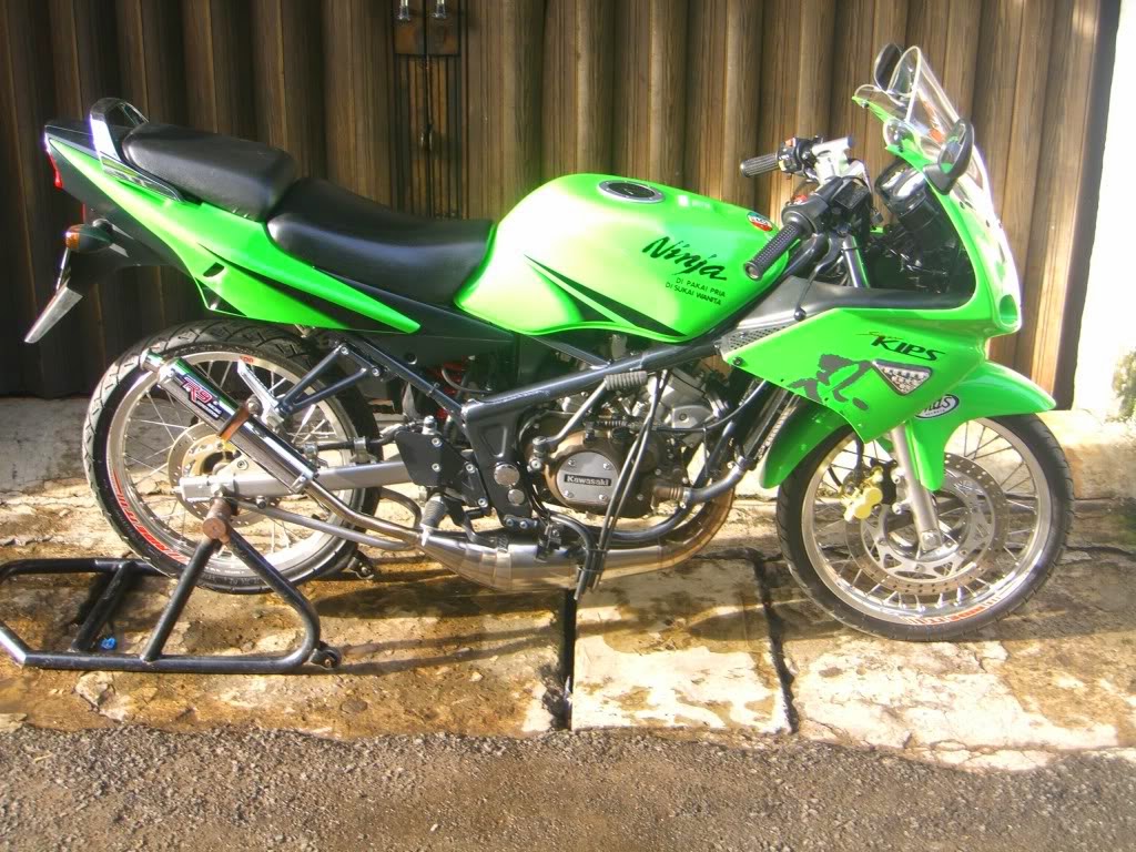 Koleksi Foto Modifikasi Motor Kawasaki Ninja 4 Tak Terlengkap