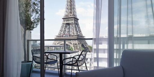 Parking Pullman Tour Eiffel