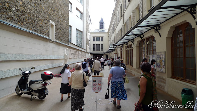 Ms Ellaneous Our Lady Of The Miraculous Medal Rue De Bac Paris France