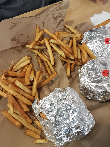Fast Food Restaurant «Five Guys», reviews and photos, 420 Westport Ave, Norwalk, CT 06851, USA