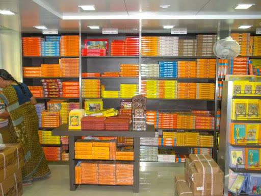 Geeta Press Gorakhpur Books Store, Ghee Mandi Rd, Diggi Bazaar, Ajmer, Rajasthan 305001, India, Religious_Book_Store, state RJ